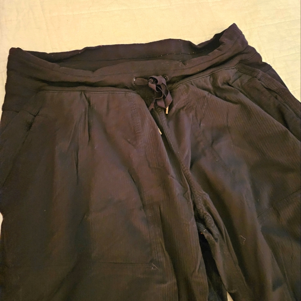 Lululemon lined studio pant